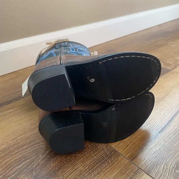 Cody James Brown and Blue Western Boots - Picture 4 of 4